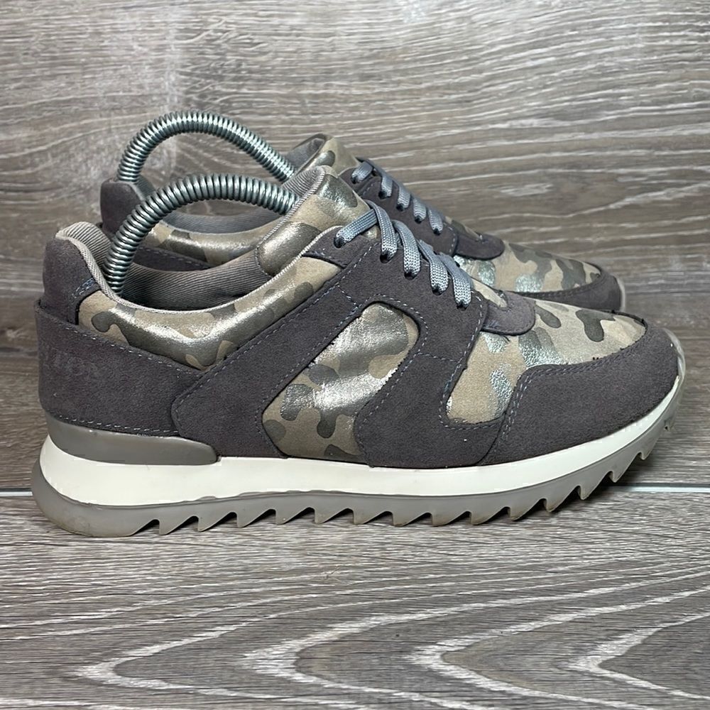 Charleston Shoe Co Chewie Gray Camouflage Women’s Size 7 Fashion Sneakers